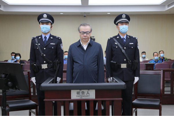 杀了刘青山、张子善让干部队伍纯洁20多年,赖小民之流呢?