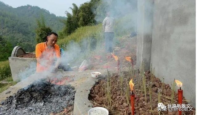 祖坟被侵占,老教师回老家解决问题,出钱出力还惹了一肚子气