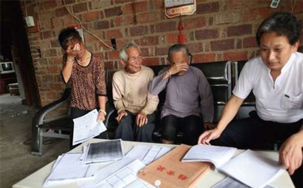 1994年,戴建成发现案件疑点重重,为不让人蒙冤,拒签逮捕令